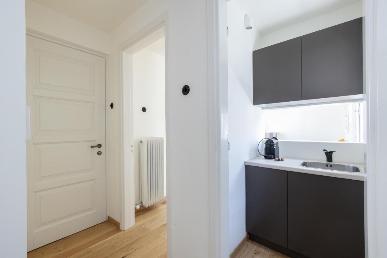 Meno Suite With Private Terrace - Jaccuzzi, Acropolis View Афіни Екстер'єр фото